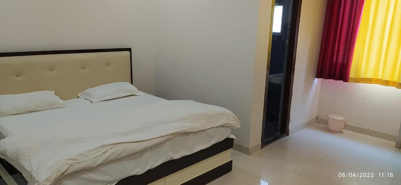 Bhagwan Hotel Gonda Dış mekan fotoğraf