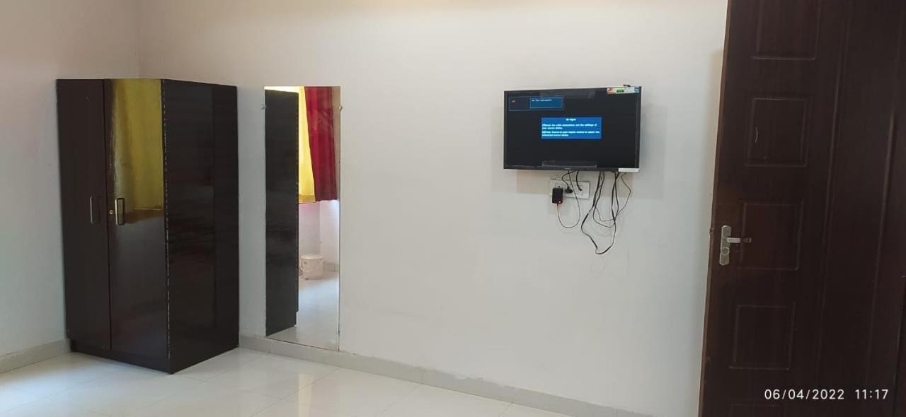 Bhagwan Hotel Gonda Dış mekan fotoğraf